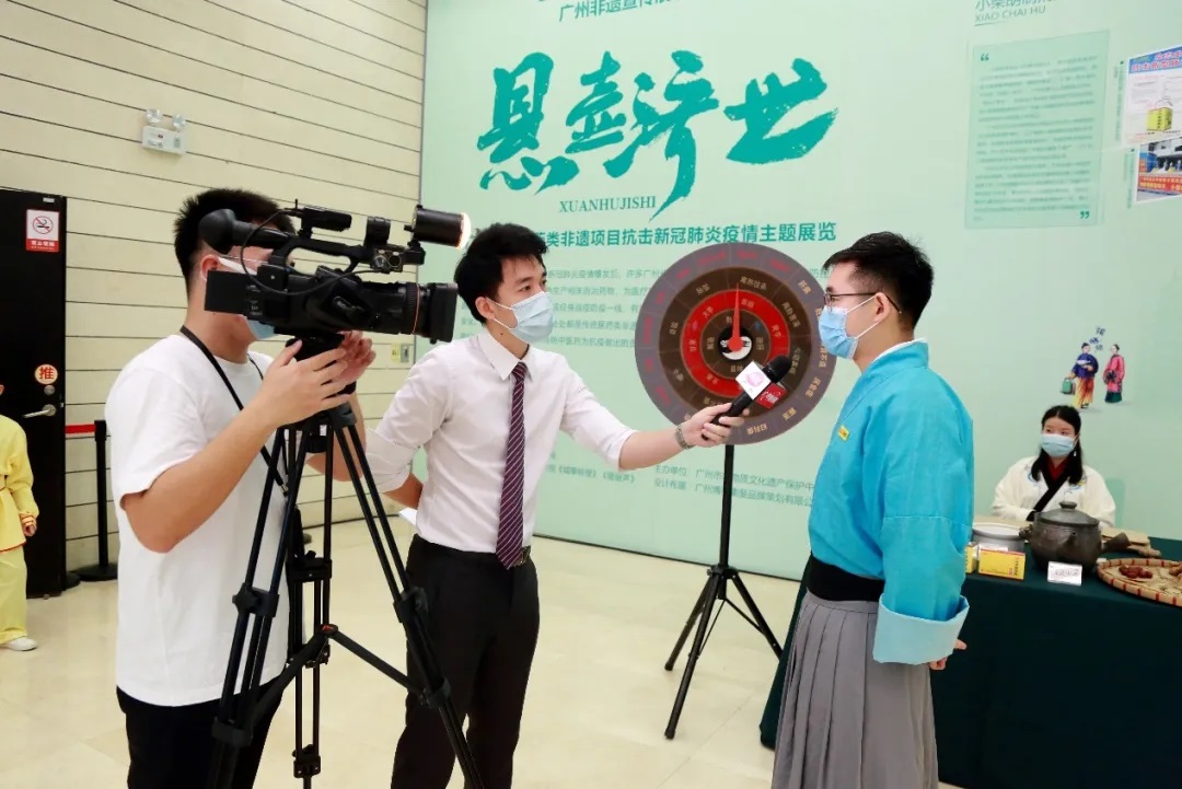 非遗日悬壶济世论抗疫，幼柴胡直播首秀放荣耀！