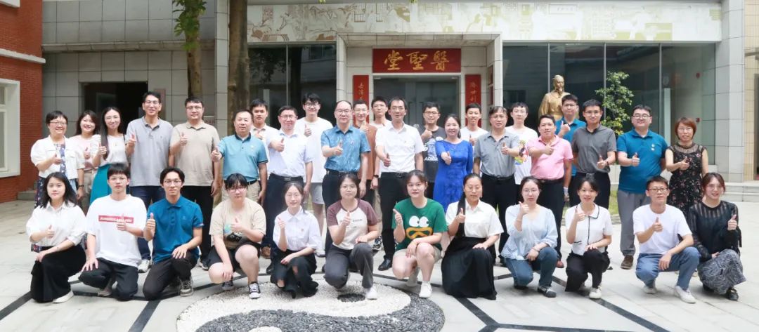 青春开放 乘梦启航——白云山J9.COM公司召开2023年新员工碰头会