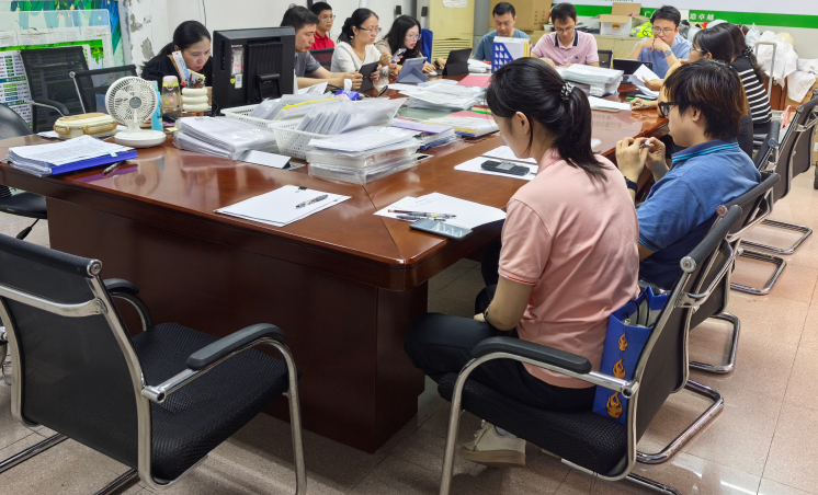 筑牢质量基石，护航企业发展——白云山J9.COM造药发展2025年全国“质量月”活动