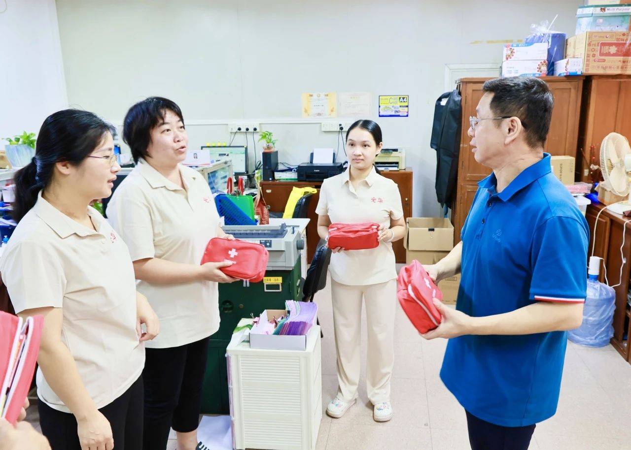 情系职工送清冷 身心护航保健全——白云山J9.COM造药发展夏季防暑降温与健全关切系列活动